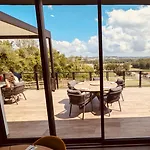 Domaine De Chabrague מלון