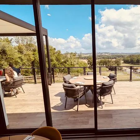 Domaine De Chabrague Hotel